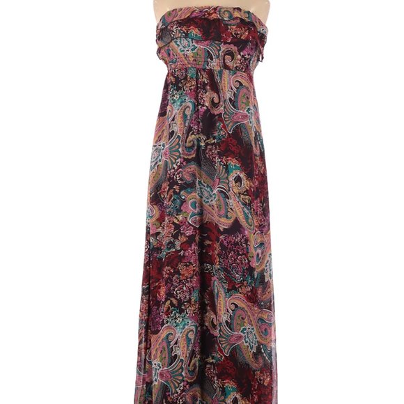 Xhilaration Dresses & Skirts - Strapless Xhilaration Dress